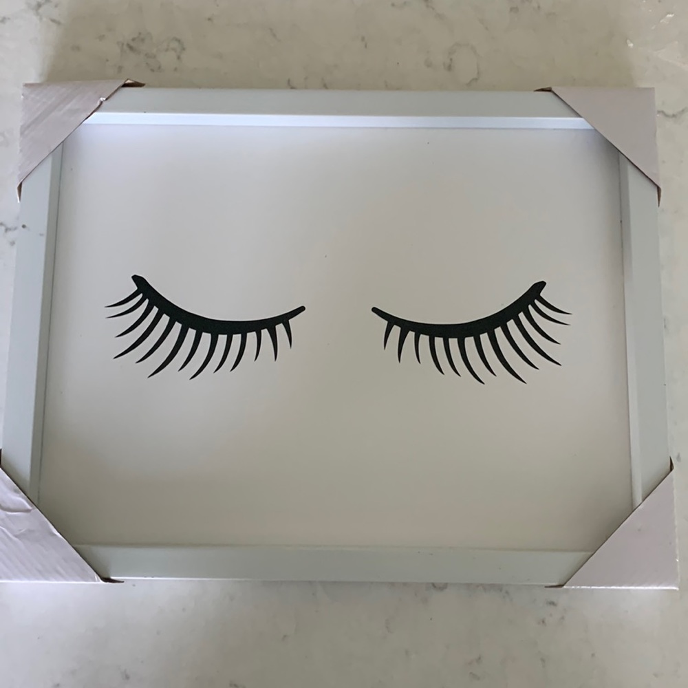 Eyelashes picture